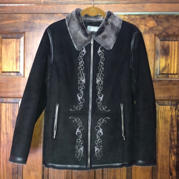 🔴SALE🔴 Izzi Black Suede Jacket 🖤 - Picture 1 of 5